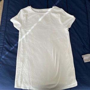 White maternity tshirt